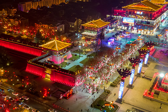 做亮化為什么要找一站式亮化公司合作？