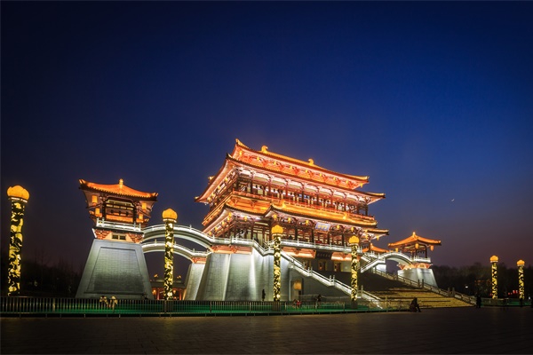 led戶外亮化工程的優(yōu)勢(shì)及特點(diǎn)分析