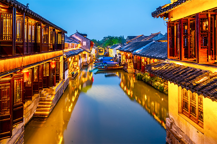 不滿足于普通？17年打磨，為你量身定制文旅夜游亮化！