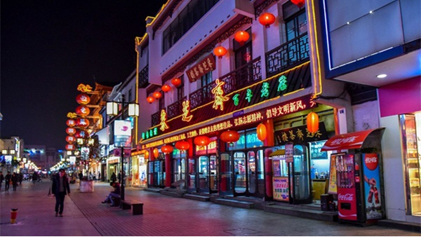 街道亮化照明工程應(yīng)該怎么做？