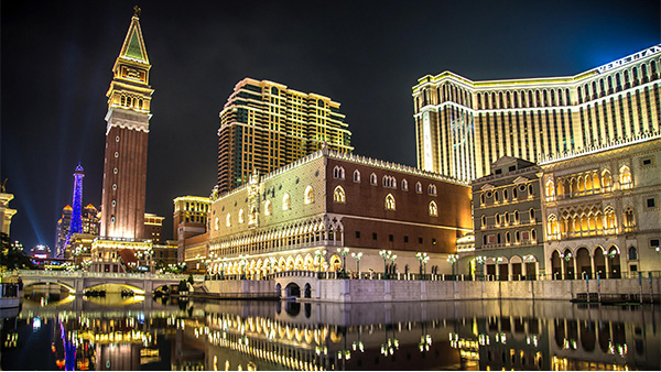 大廈怎樣做泛光照明設(shè)計才能表現(xiàn)建筑文化？