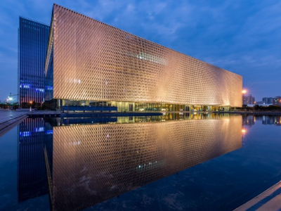 體育場(chǎng)館亮化照明-確保燈光夜景效果