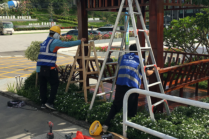 明亮照明集團(tuán)香港亮化項(xiàng)目施工現(xiàn)場(chǎng)